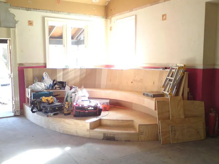 hickory's bar fit outs